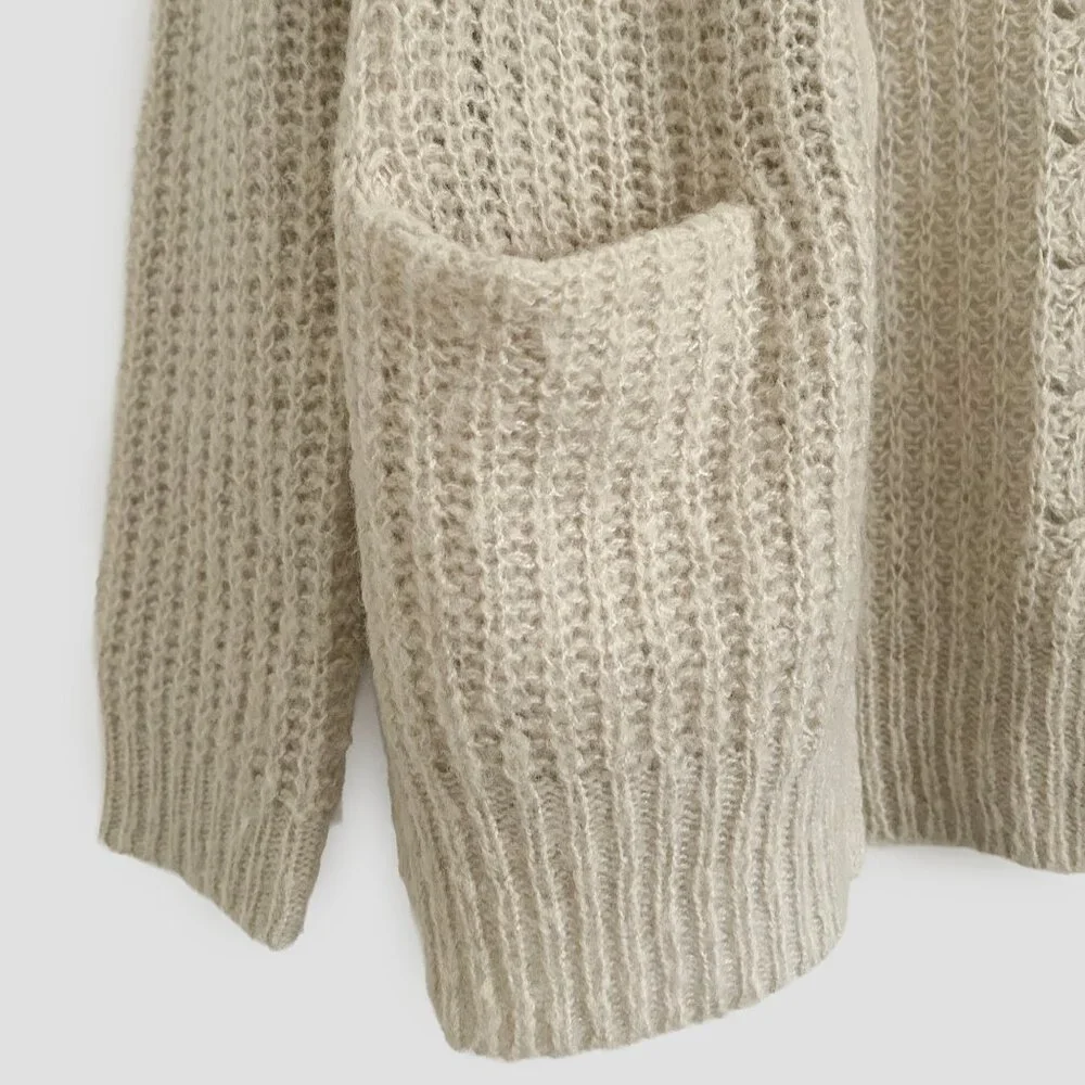 Cardigan By Kimchi Blue - Picture 4 of 6